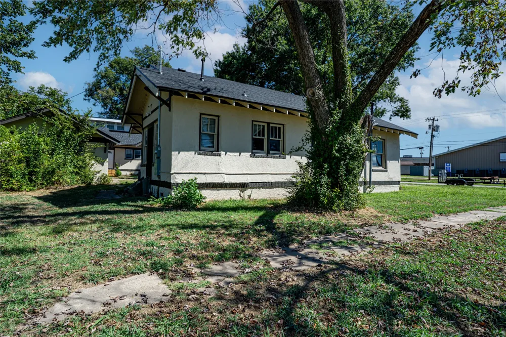 125 W 15th Street Pawhuska, OK 74056