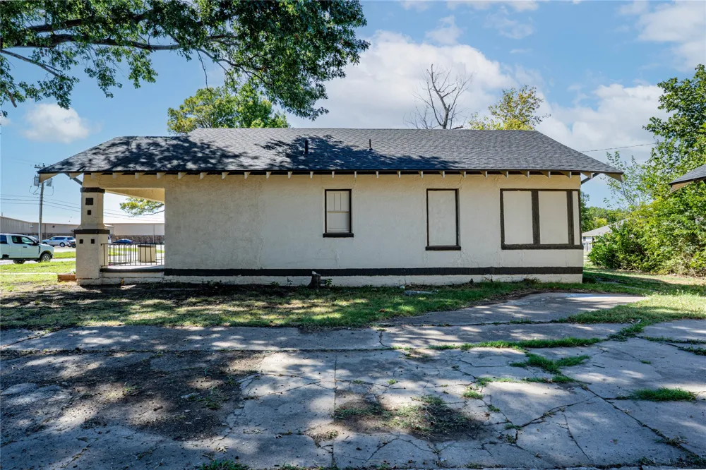125 W 15th Street Pawhuska, OK 74056