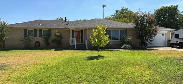 1110 Meadow Drive Ardmore, OK 73401