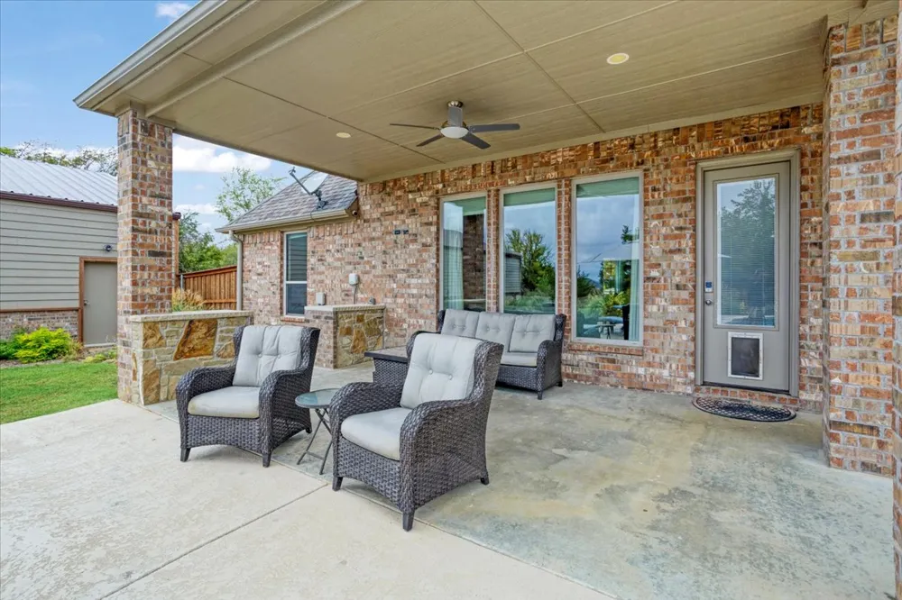 3307 Castle Court Durant, OK 74701