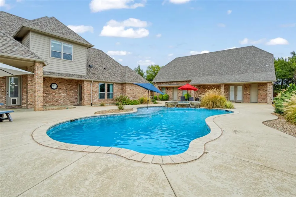 3307 Castle Court Durant, OK 74701