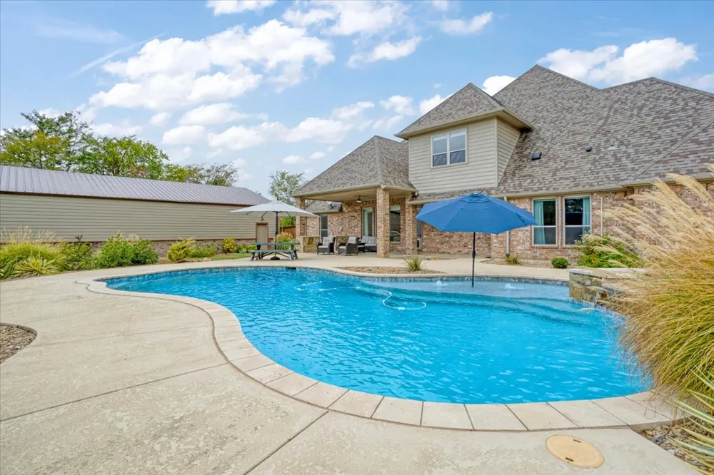 3307 Castle Court Durant, OK 74701