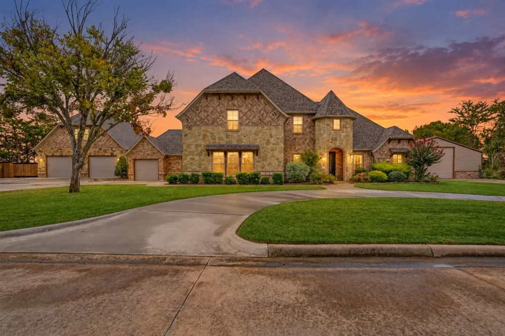 3307 Castle Court Durant, OK 74701