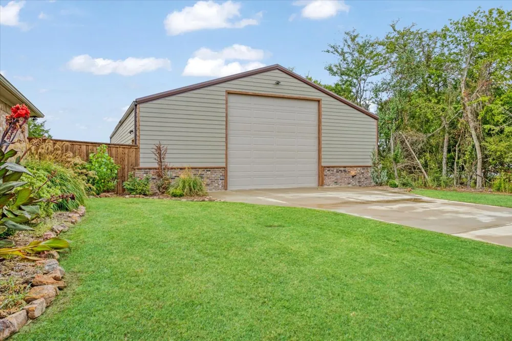 3307 Castle Court Durant, OK 74701