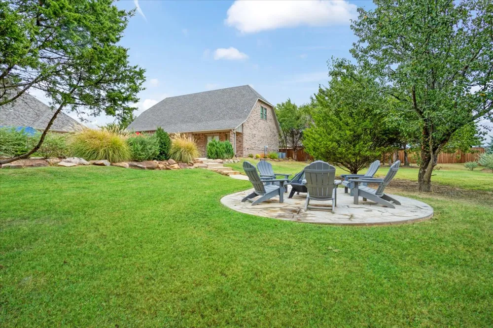 3307 Castle Court Durant, OK 74701