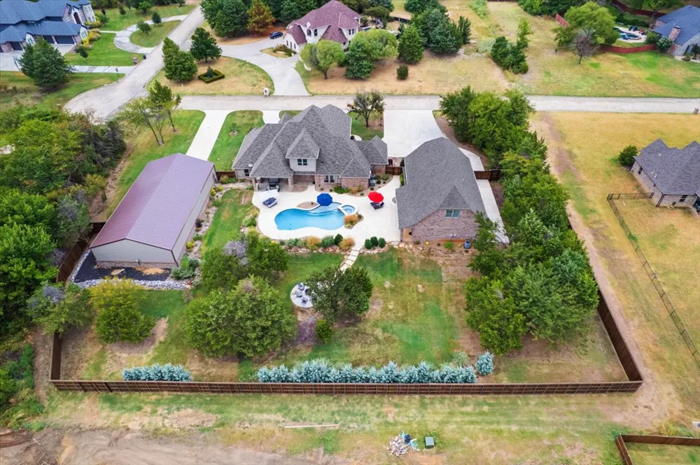 3307 Castle Court Durant, OK 74701