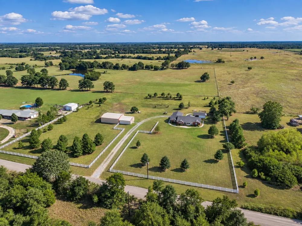2284 Roping Atoka, OK 74525