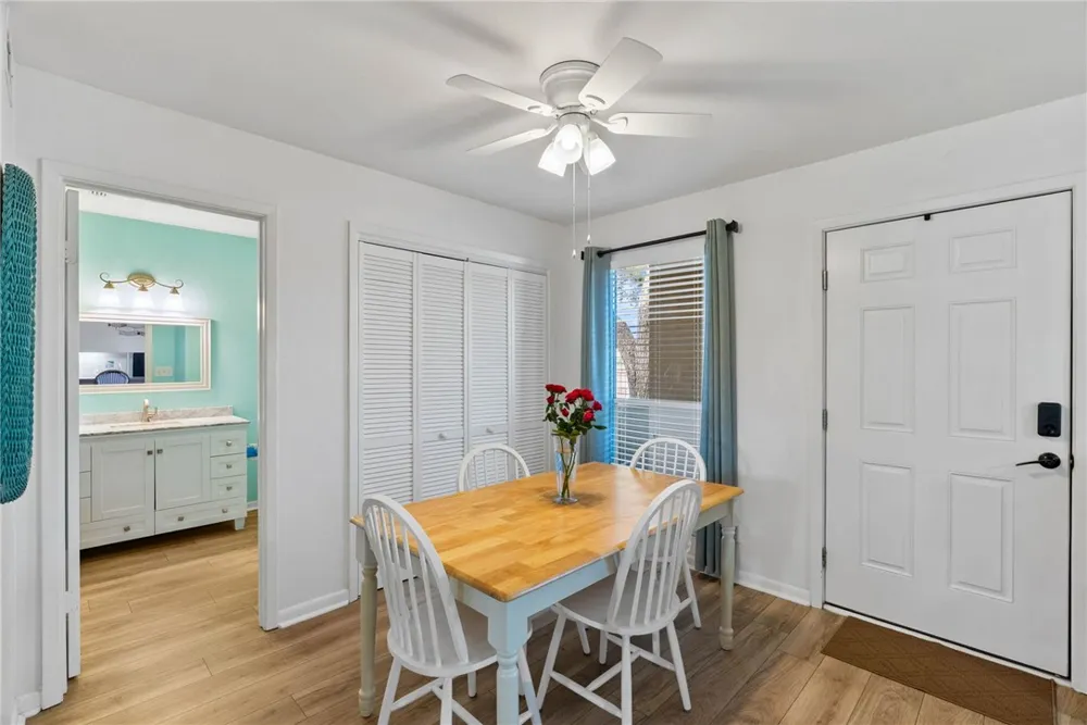 302 St Andrews #K-102 Rockport, TX 78382