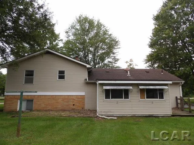9412 Summerfield Road Bedford Township, MI 48182
