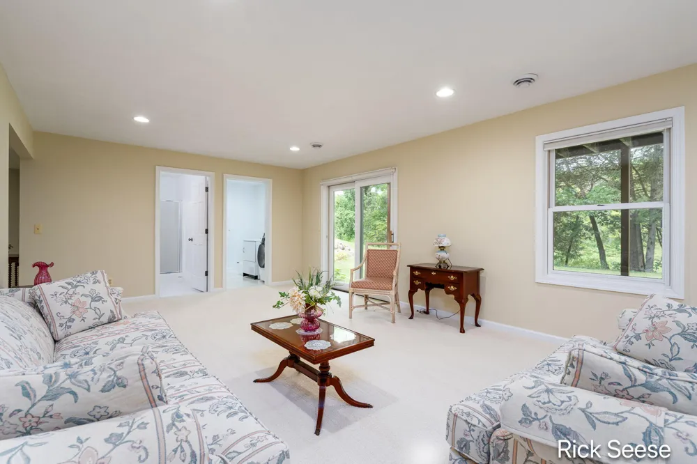 13535 Forest River Drive SE Vergennes Township, MI 49331