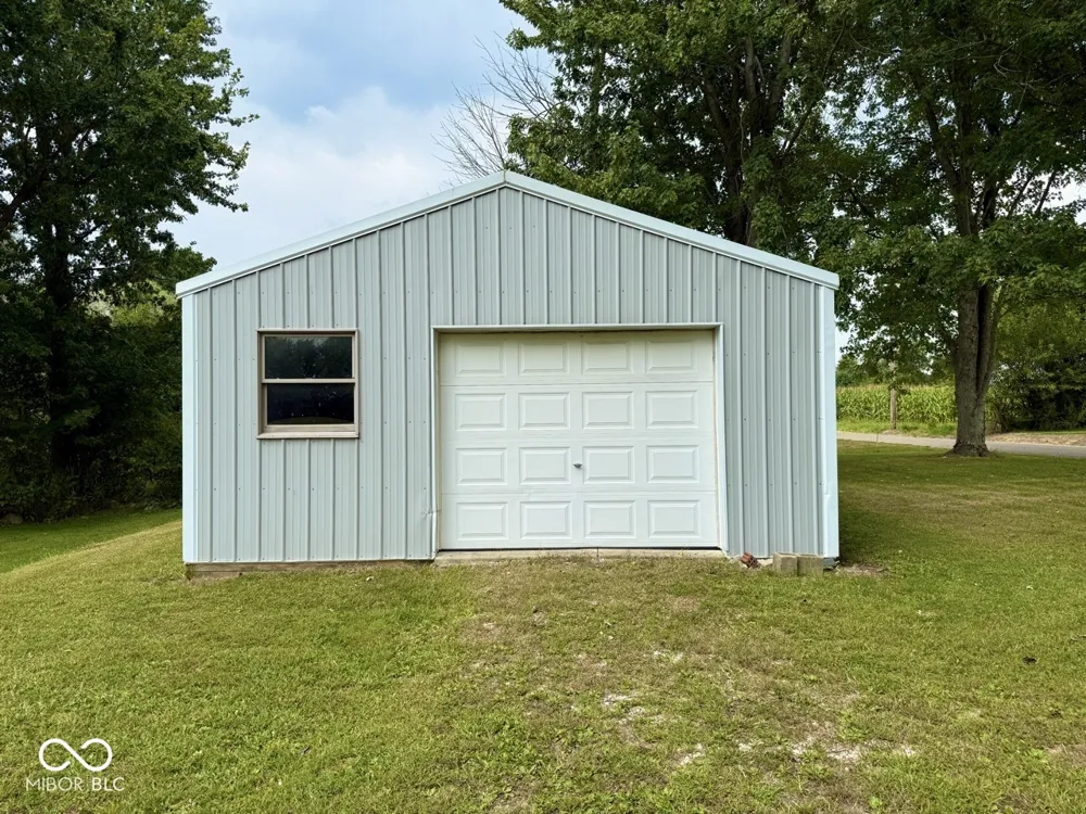 12099 E Davis Avenue Brazil, IN 47834