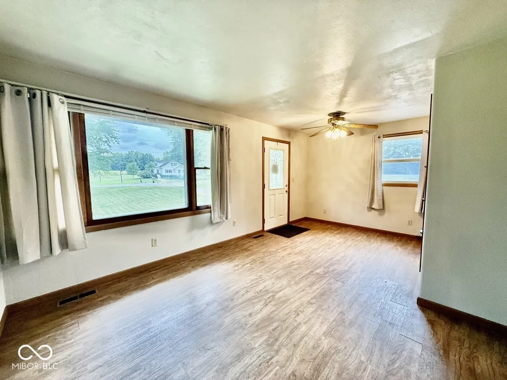12099 E Davis Avenue Brazil, IN 47834