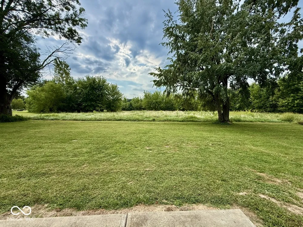 12099 E Davis Avenue Brazil, IN 47834