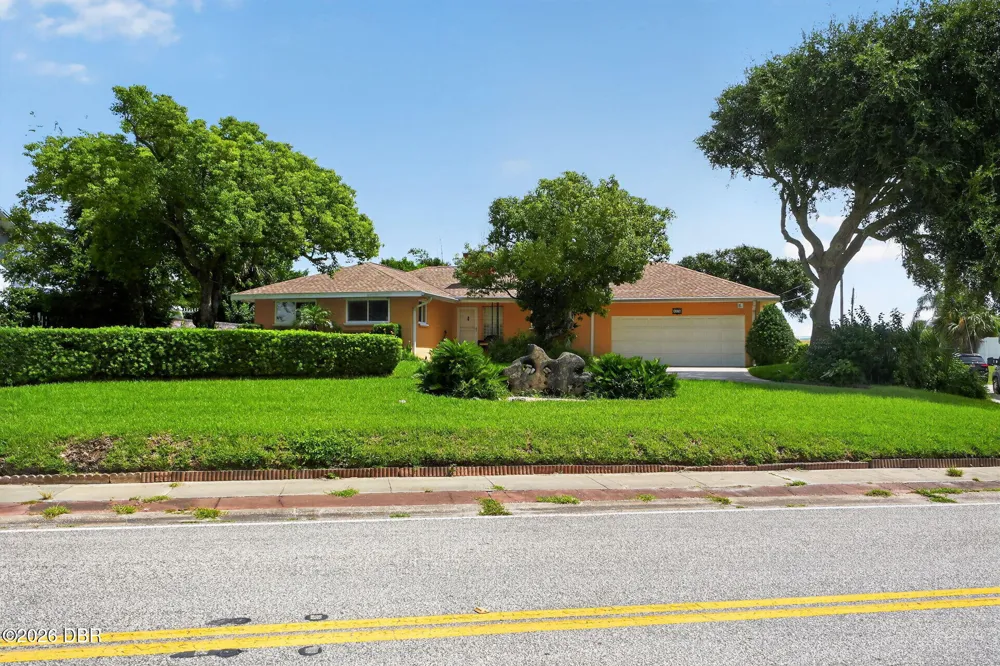 2229 S Peninsula Drive Daytona Beach, FL 32118
