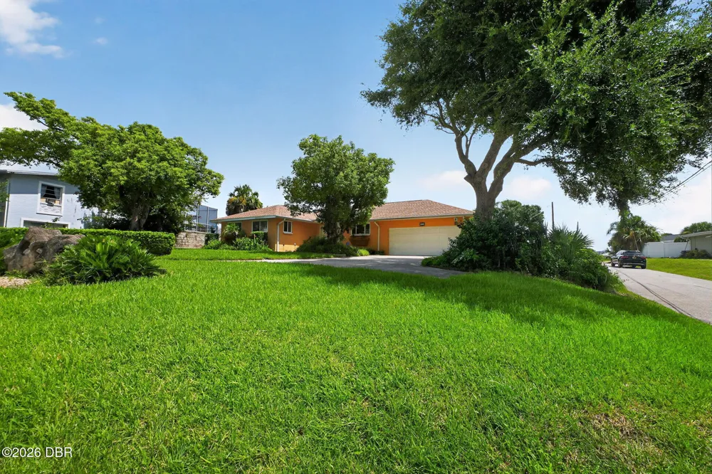 2229 S Peninsula Drive Daytona Beach, FL 32118