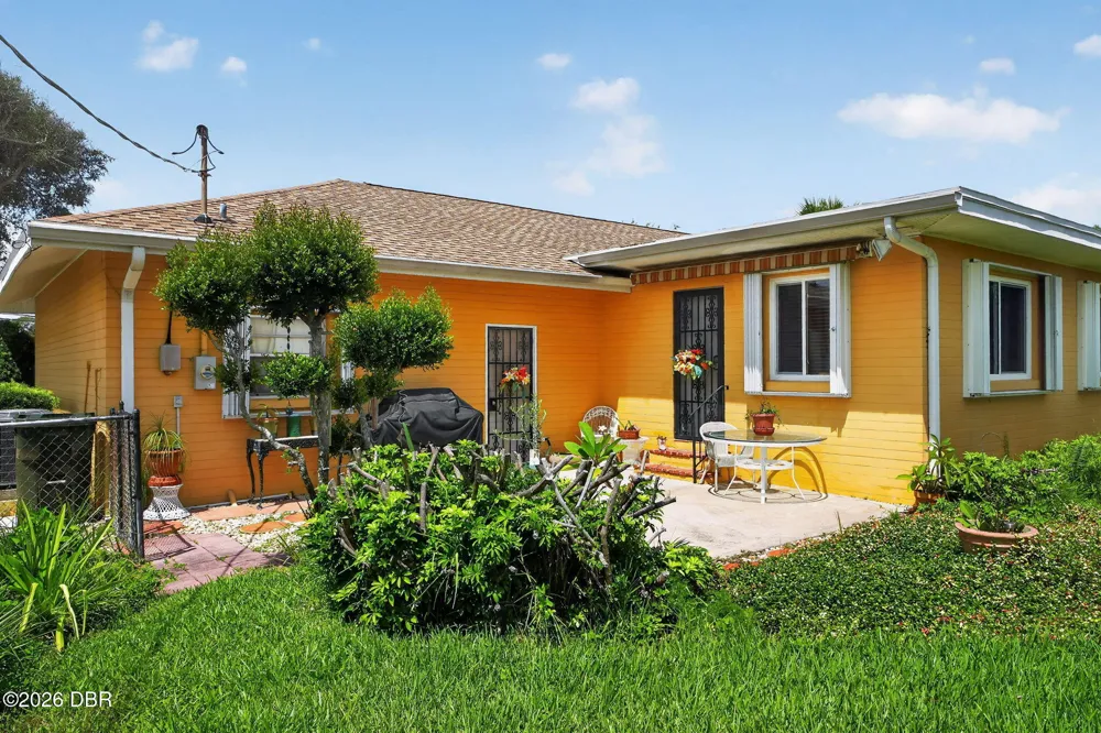 2229 S Peninsula Drive Daytona Beach, FL 32118