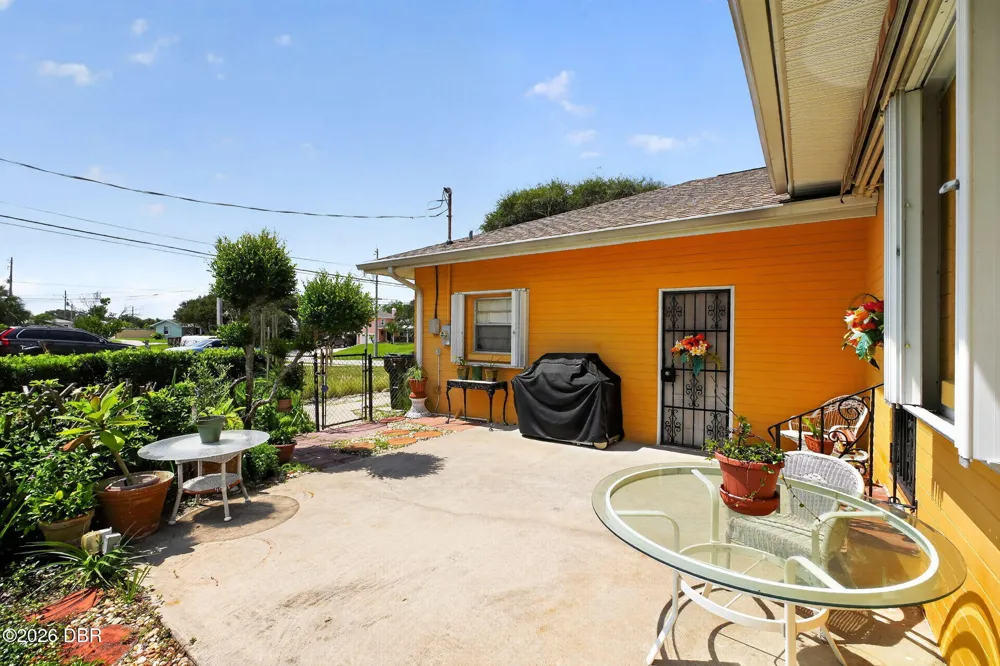 2229 S Peninsula Drive Daytona Beach, FL 32118