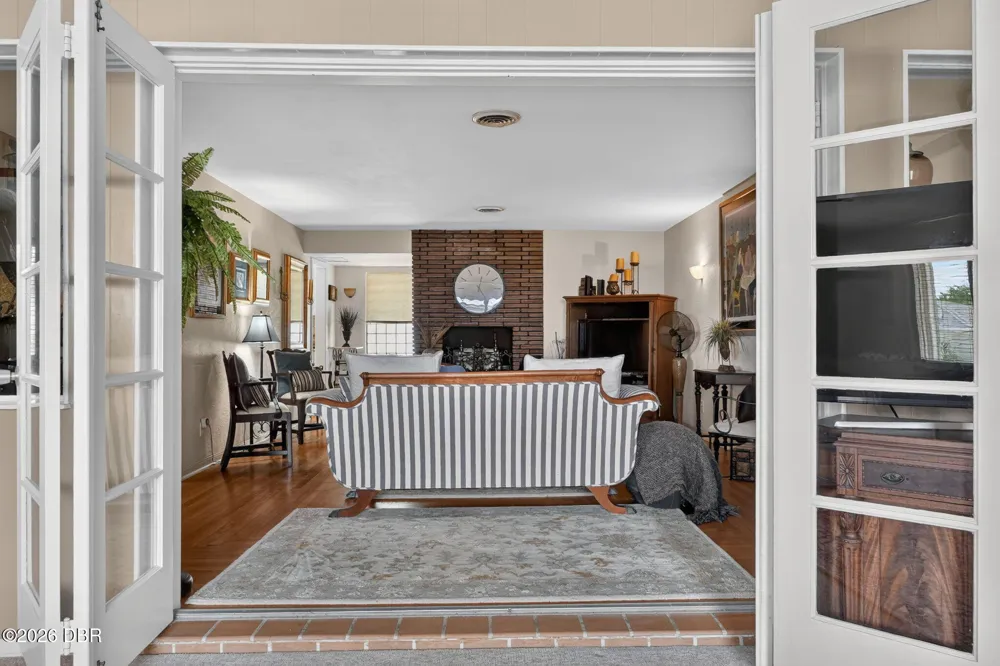 2229 S Peninsula Drive Daytona Beach, FL 32118