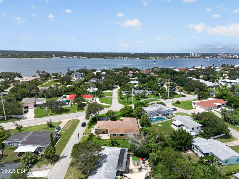 2229 S Peninsula Drive Daytona Beach, FL 32118
