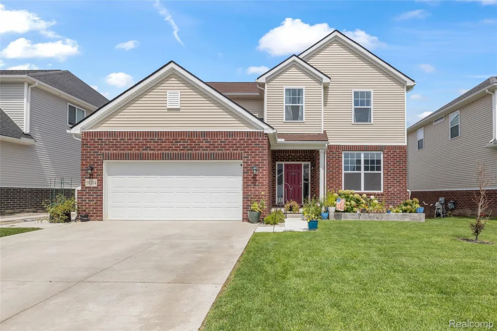 58714 Sella Drive Lyon Charter Township, MI 48178