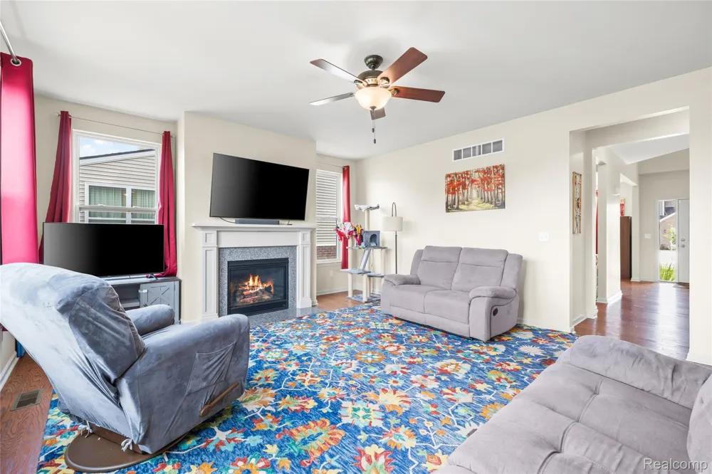 58714 Sella Drive Lyon Charter Township, MI 48178