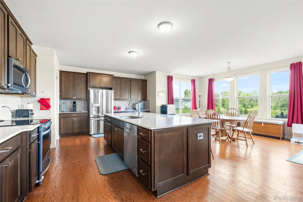 58714 Sella Drive Lyon Charter Township, MI 48178