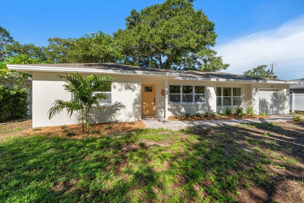 786 MANOR DRIVE W Dunedin, FL 34698