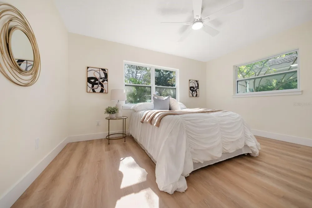 786 MANOR DRIVE W Dunedin, FL 34698