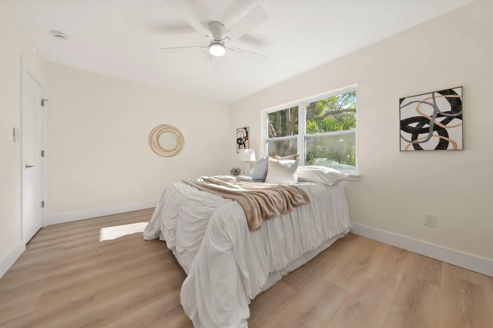 786 MANOR DRIVE W Dunedin, FL 34698
