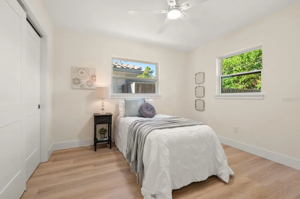 786 MANOR DRIVE W Dunedin, FL 34698