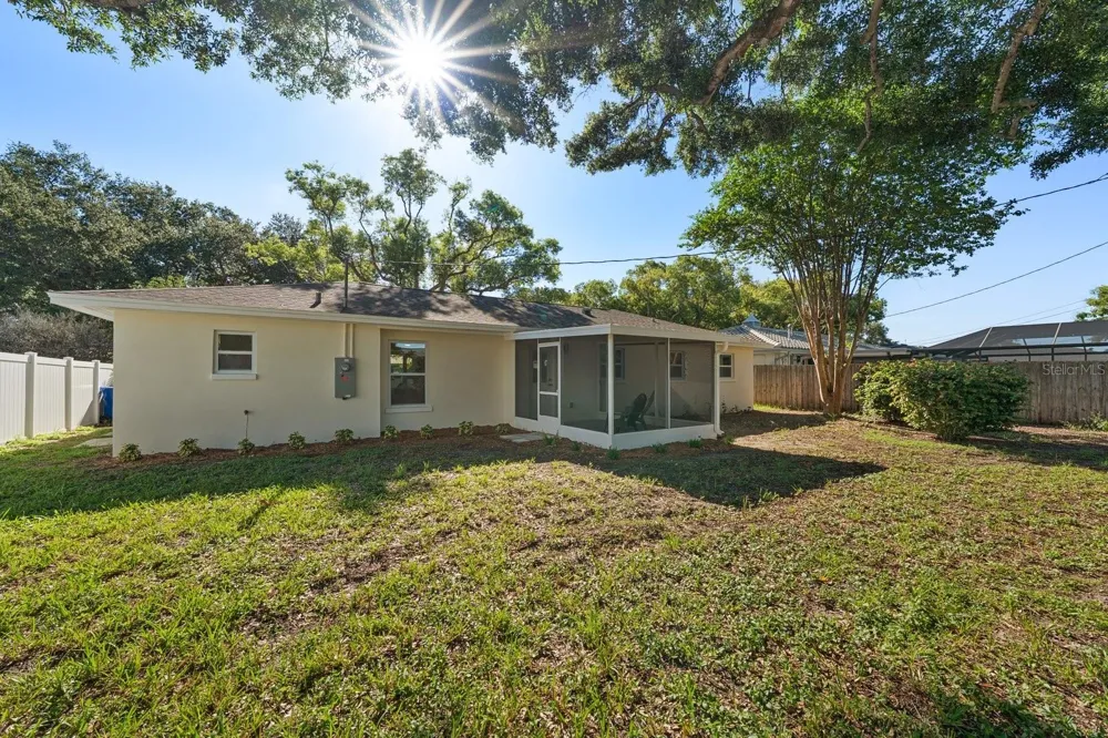 786 MANOR DRIVE W Dunedin, FL 34698
