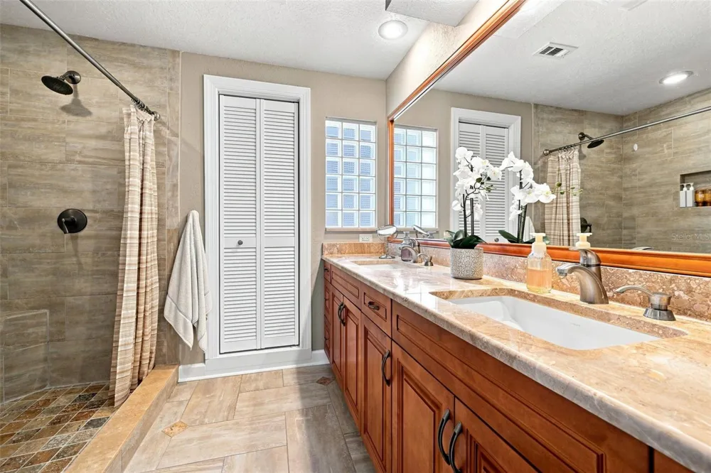 2800 HAVERHILL DRIVE Clearwater, FL 33761