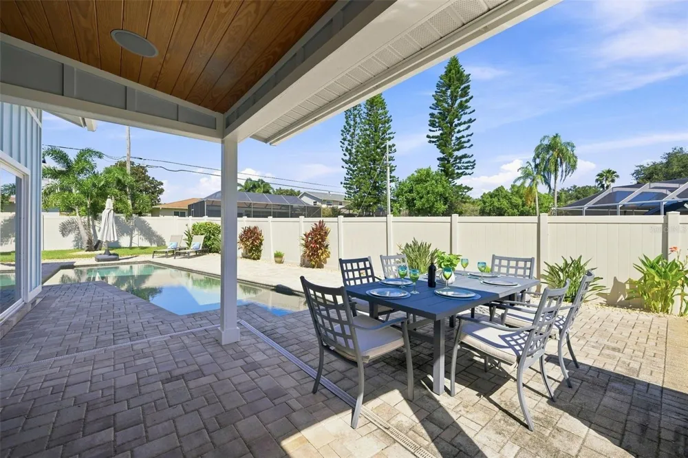 2800 HAVERHILL DRIVE Clearwater, FL 33761