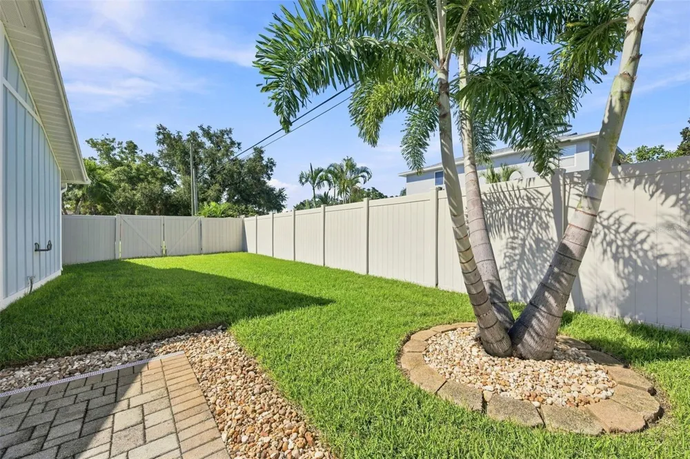 2800 HAVERHILL DRIVE Clearwater, FL 33761