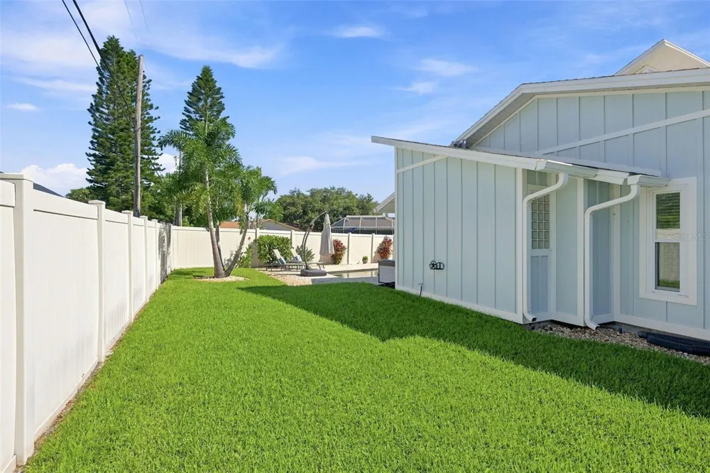 2800 HAVERHILL DRIVE Clearwater, FL 33761