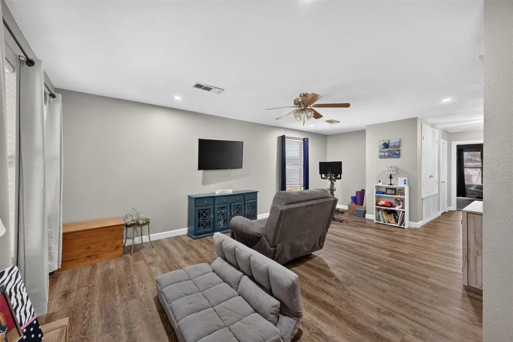 5316 Bedfordshire Drive Fort Worth, TX 76135
