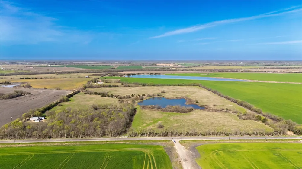 50 CR 3400 Pecan Gap, TX 75469