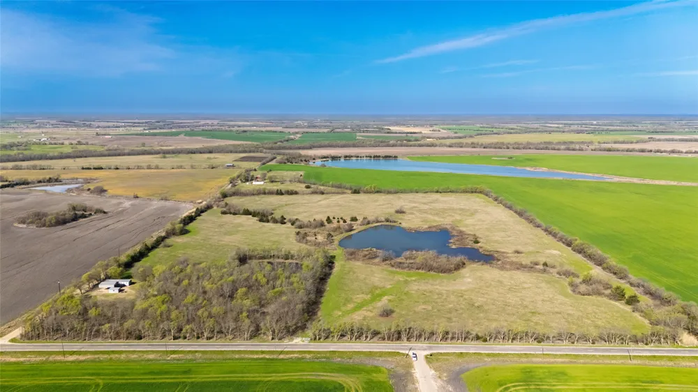 50 CR 3400 Pecan Gap, TX 75469