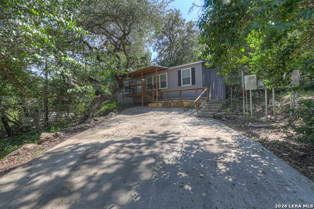 151 DEER LN New Braunfels, TX 78130