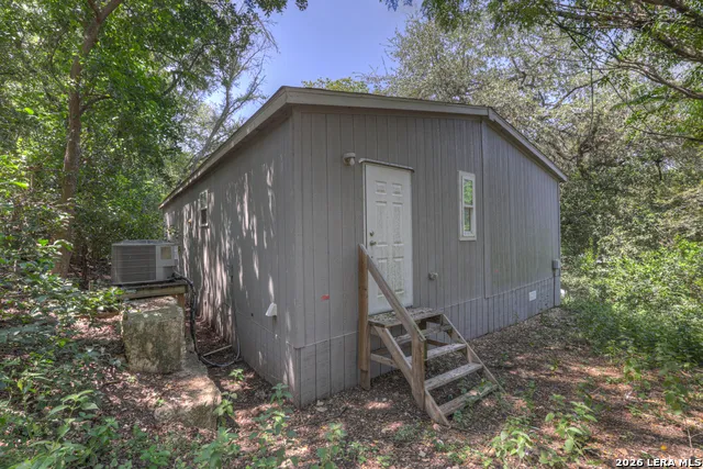 151 DEER LN New Braunfels, TX 78130