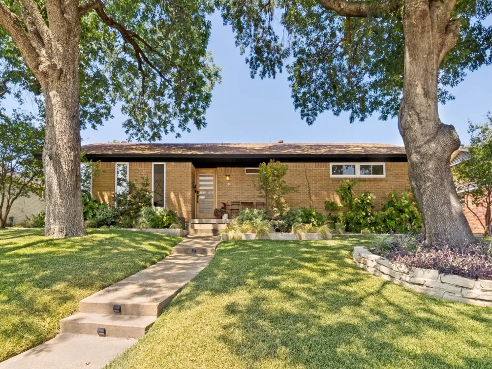 5915 Canterview Drive Dallas, TX 75228