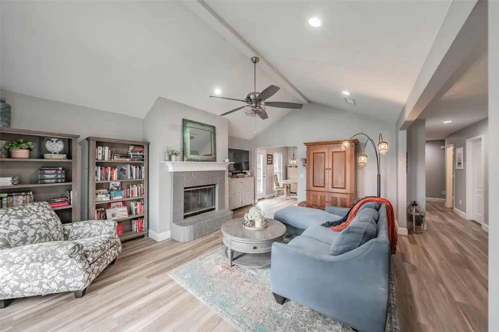 7403 Fossil Lake Drive Arlington, TX 76002