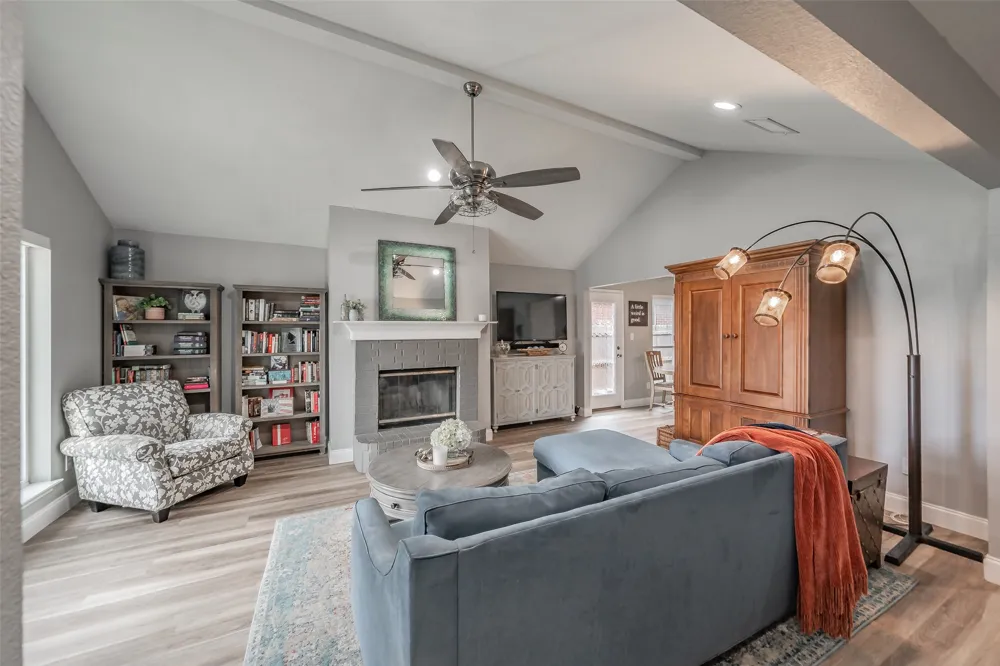 7403 Fossil Lake Drive Arlington, TX 76002