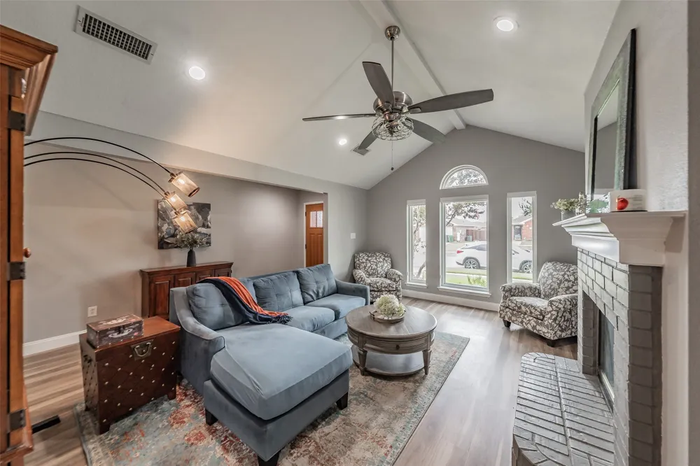 7403 Fossil Lake Drive Arlington, TX 76002