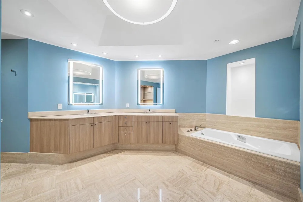 3001 SE Island Point Lane #12 Stuart, FL 34996