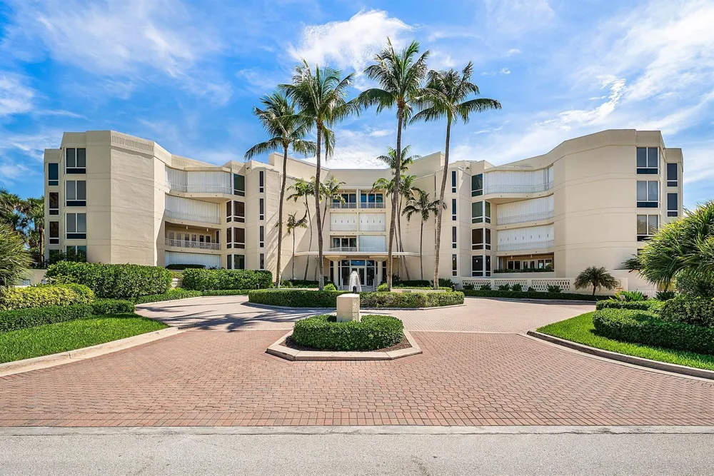 3001 SE Island Point Lane #12 Stuart, FL 34996