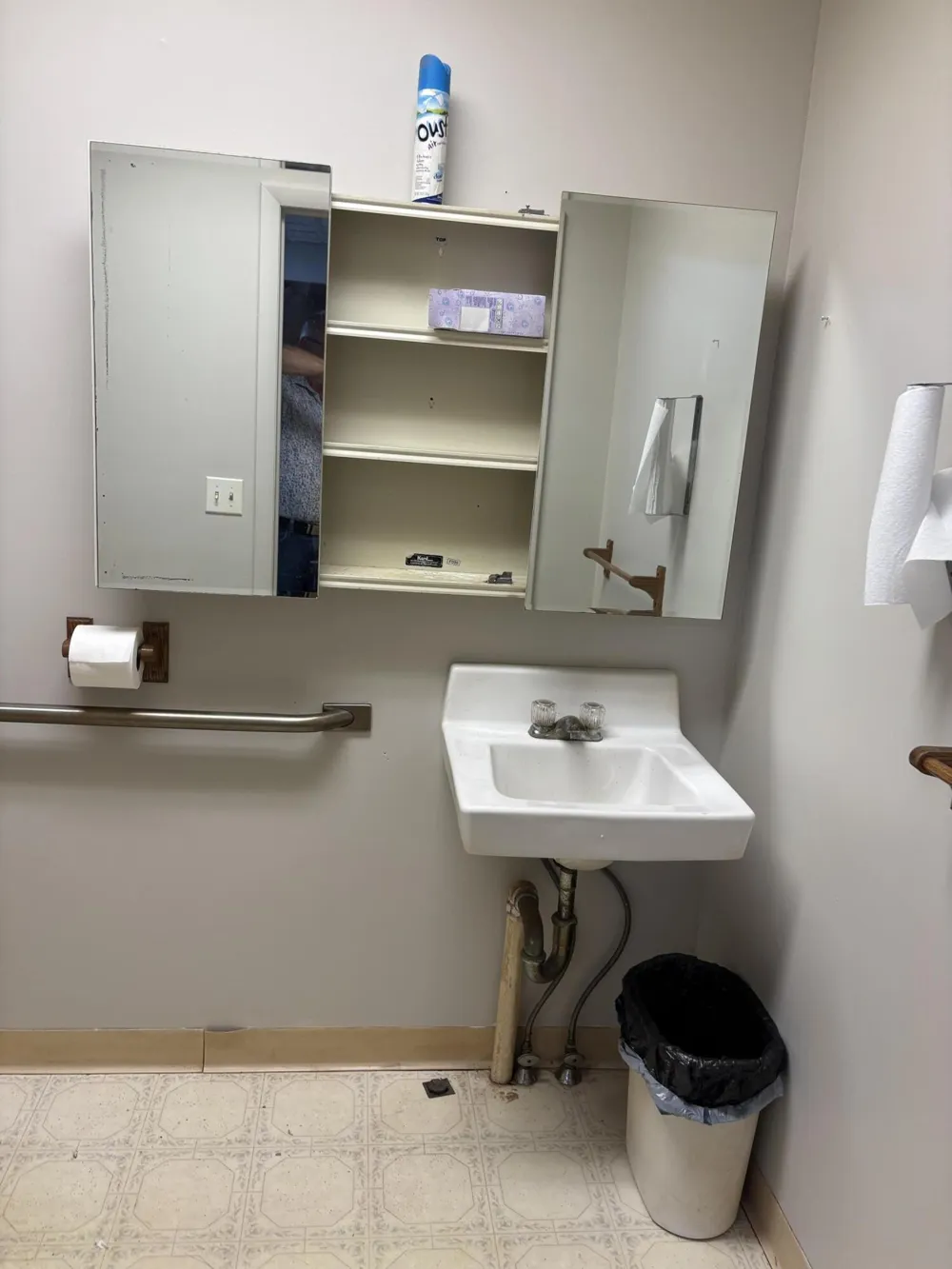 207 W Monroe Street Bangor, MI 49013