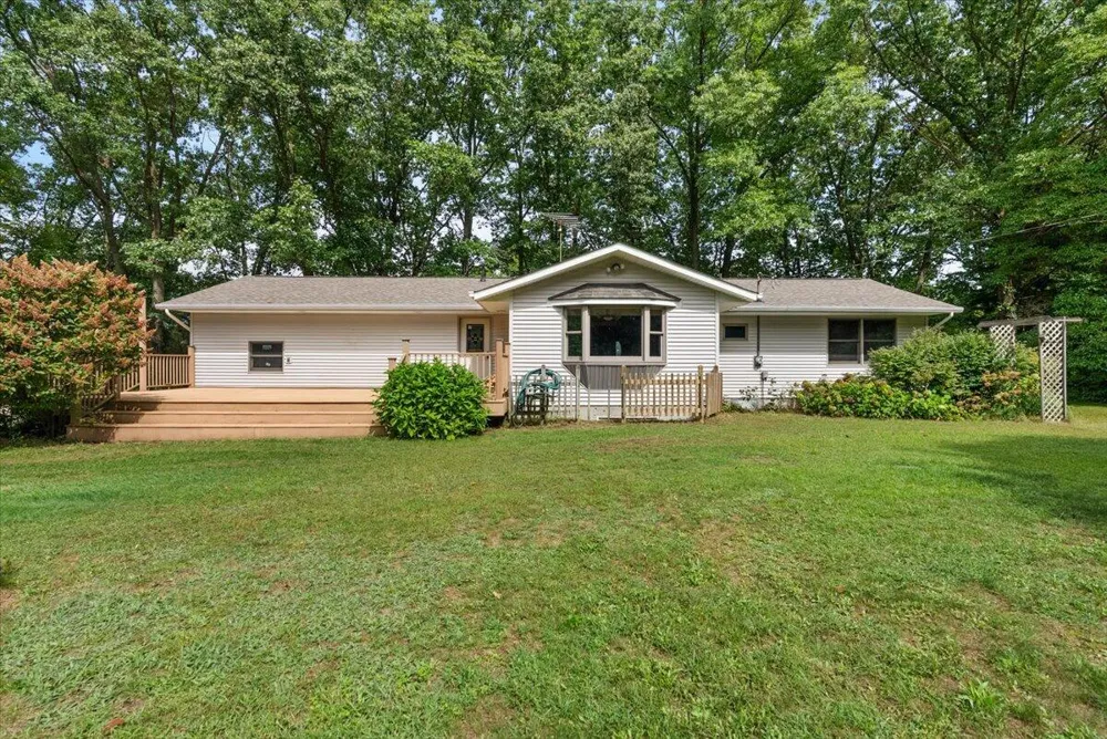 28193 60th Avenue Antwerp Township, MI 49065