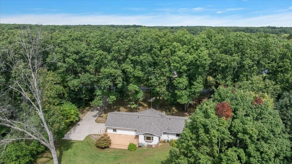 28193 60th Avenue Antwerp Township, MI 49065