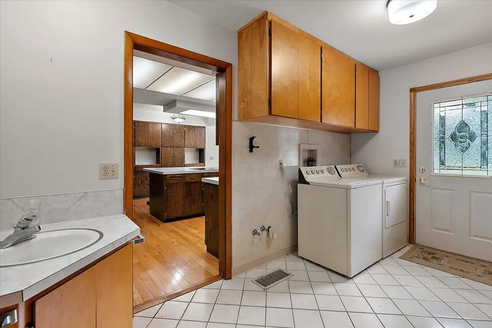 28193 60th Avenue Antwerp Township, MI 49065